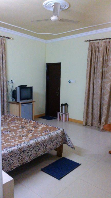 Hotel Kanishka カーンプル 部屋 写真